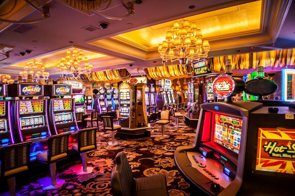 burmese777 အွန်လိုင်း ကတ်ဂိမ်းများ Baccarat Live Dealer စားပွဲ